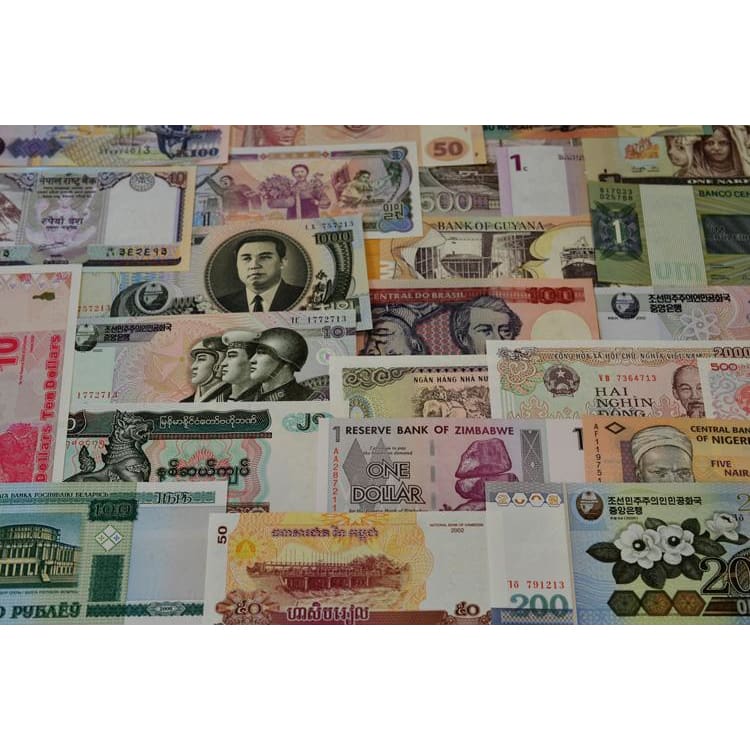 World Currency - Uncirculated Banknote Set - Lot of 100